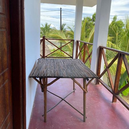 فندق Zuri House نونغوي المظهر الخارجي الصورة